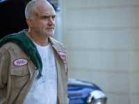 ����� ����