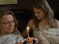 ����� ����