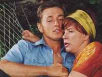 �������