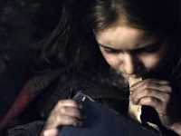 ����� ����