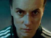 ����� ����