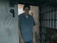 ����-���