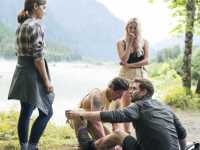 �������