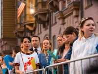 ����-���