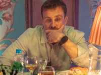 ����� ����